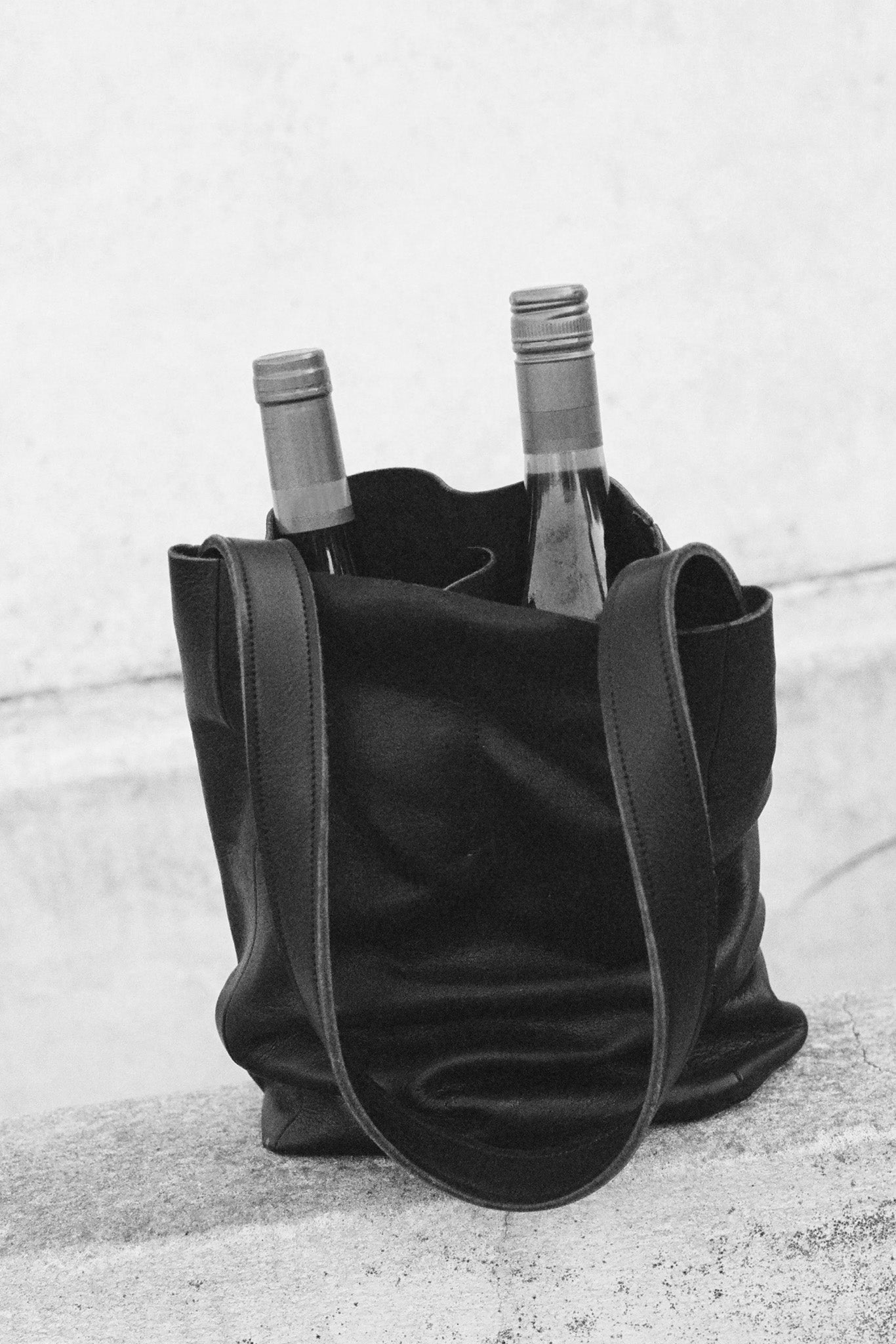 Black Winebag