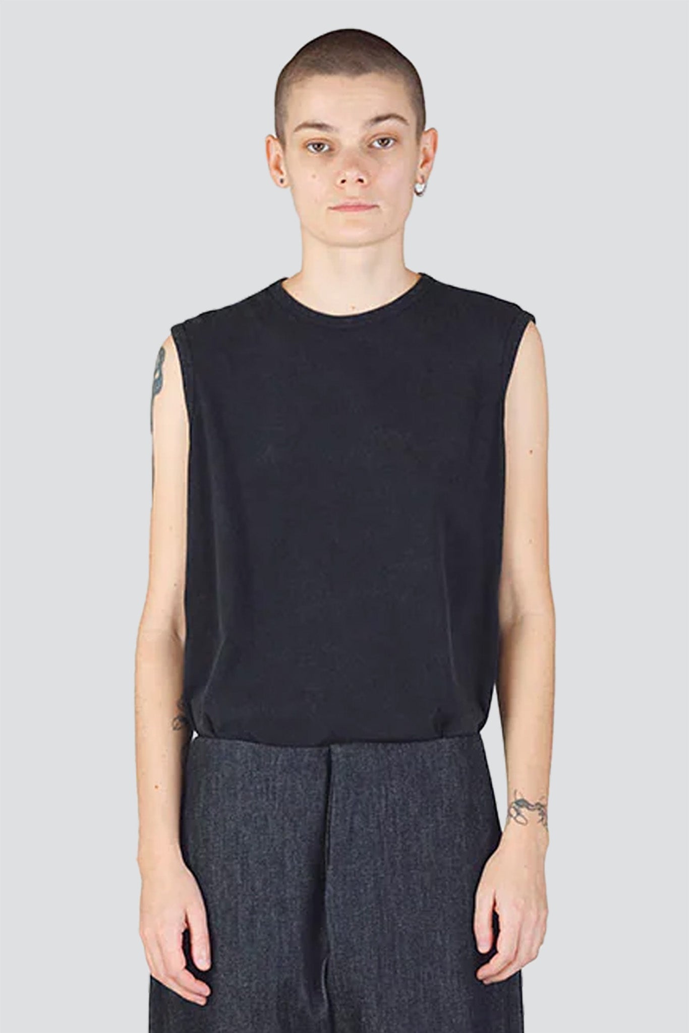 No.33 Black Organic Cotton Sleeveless T-Shirt