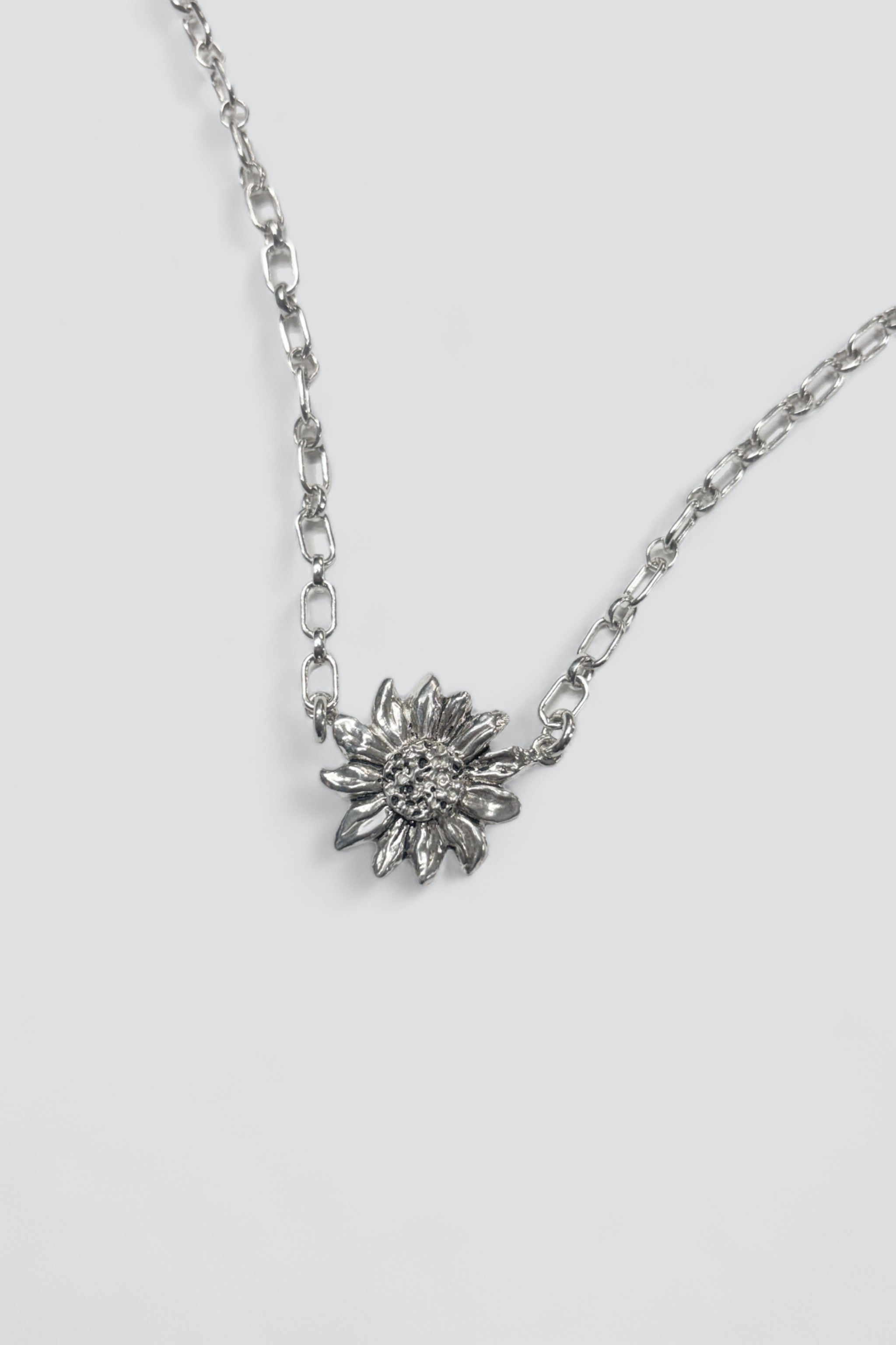 Sterling Silver Daisy Chain