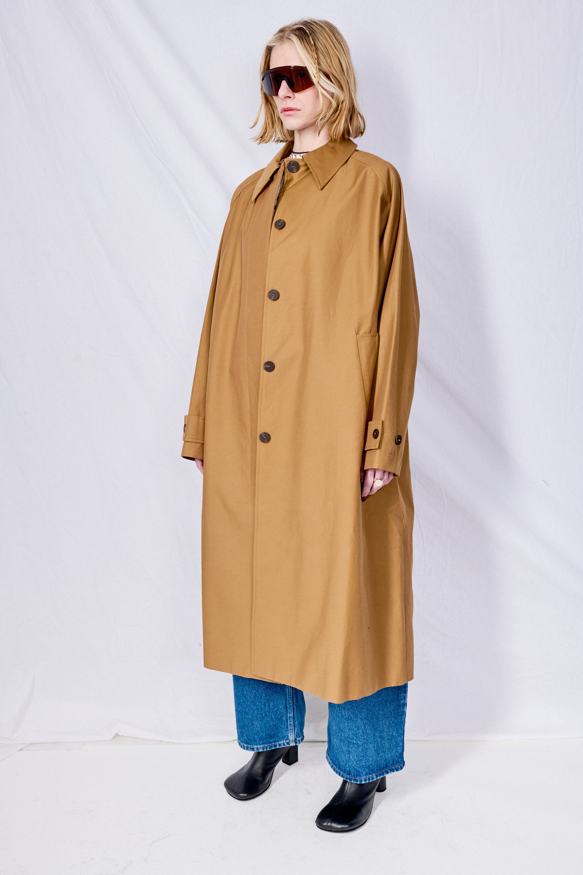 Manuka Holin Coat