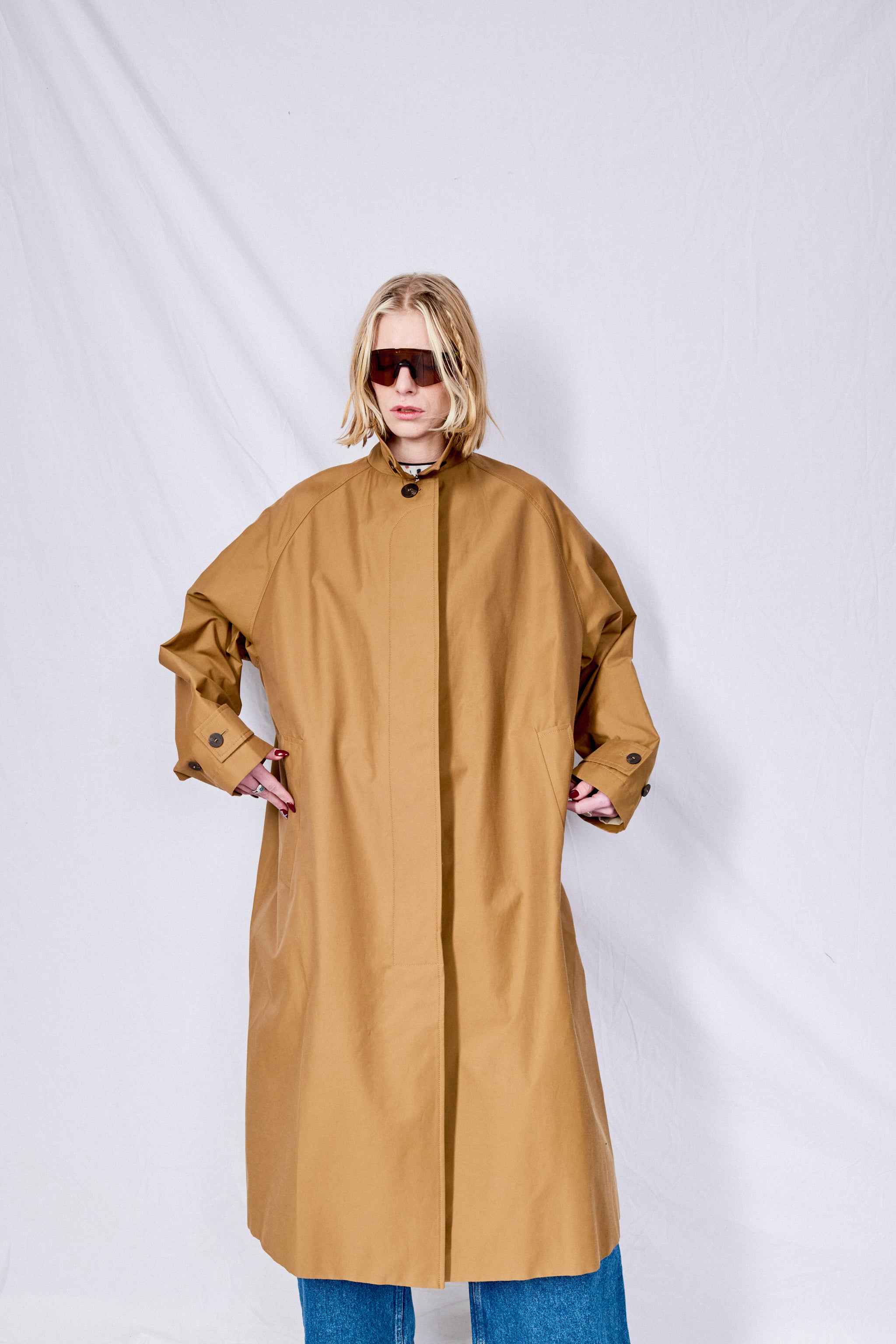 Manuka Holin Coat