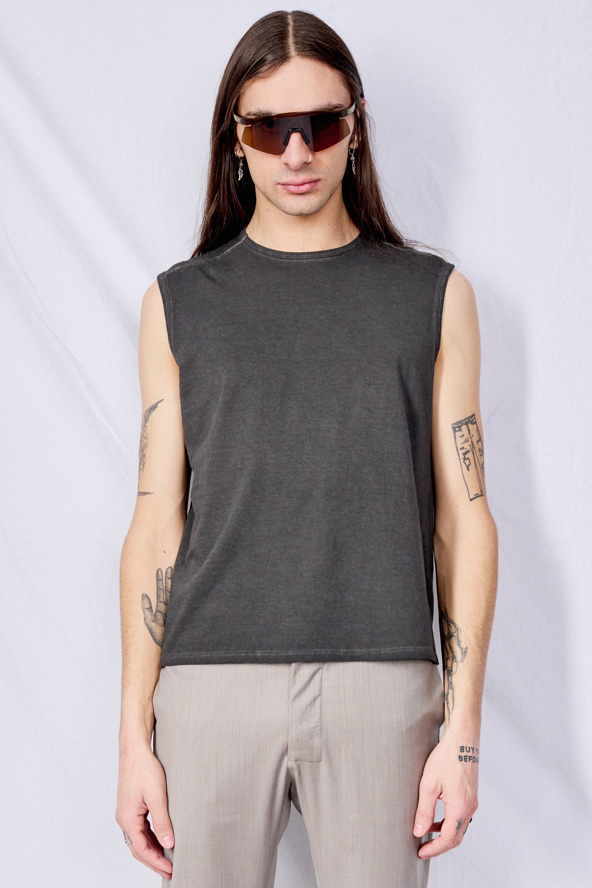 No.33 Black Organic Cotton Sleeveless T-Shirt